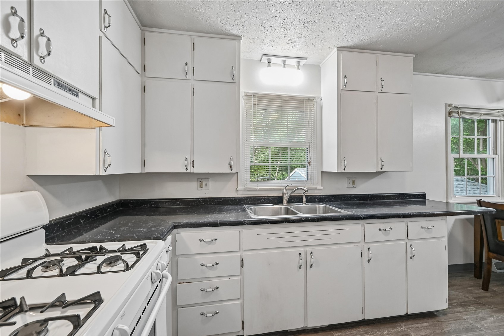 1212 18th Street NW Cedar Rapids IA 52405