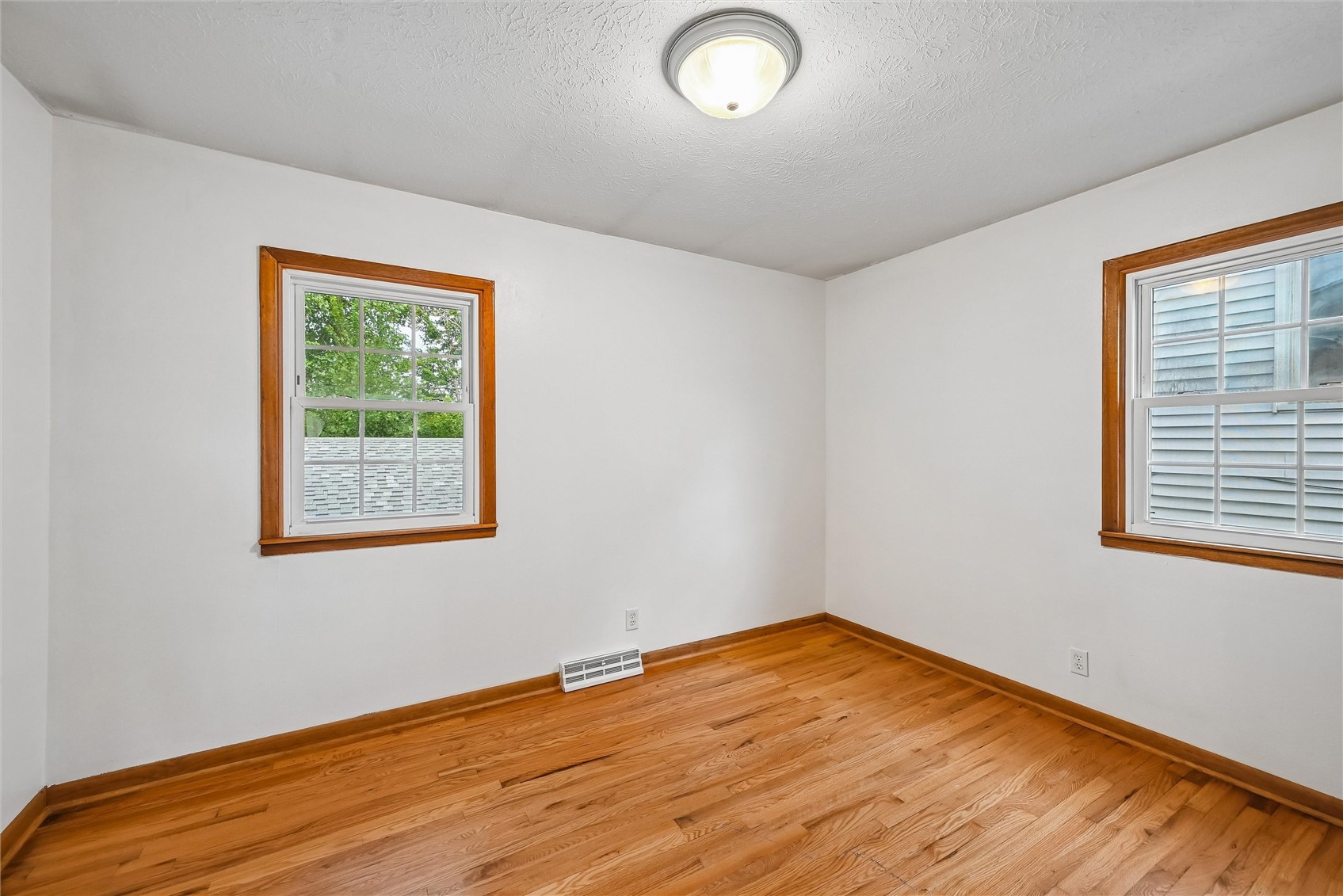 1212 18th Street NW Cedar Rapids IA 52405