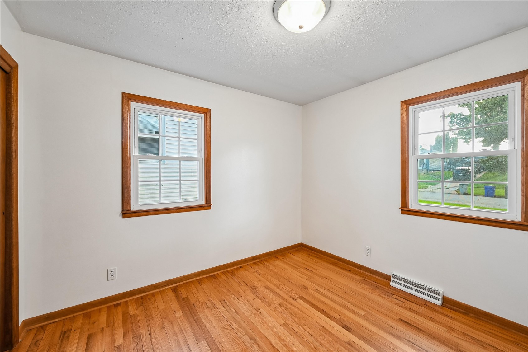 1212 18th Street NW Cedar Rapids IA 52405