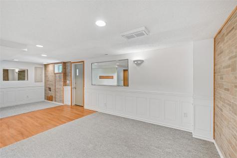 1212 18th Street NW Cedar Rapids IA 52405