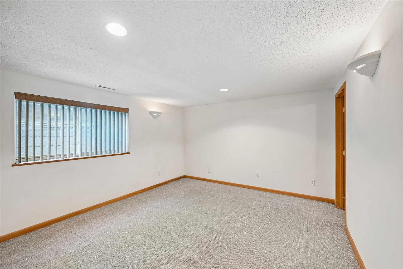 1212 18th Street NW Cedar Rapids IA 52405