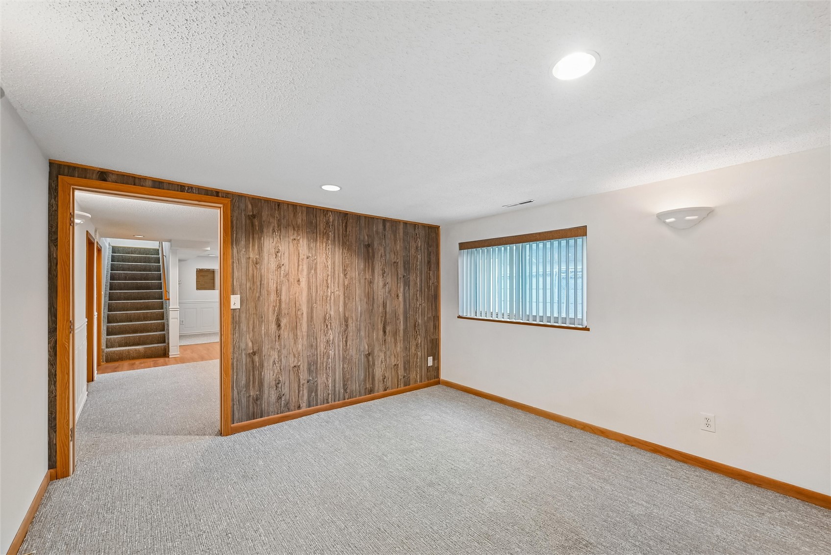 1212 18th Street NW Cedar Rapids IA 52405