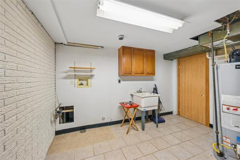 1212 18th Street NW Cedar Rapids IA 52405