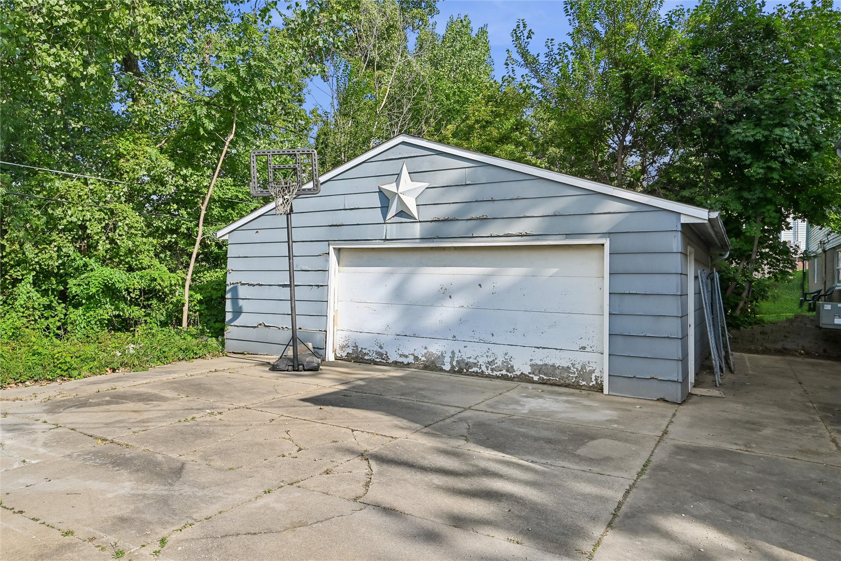 1212 18th Street NW Cedar Rapids IA 52405
