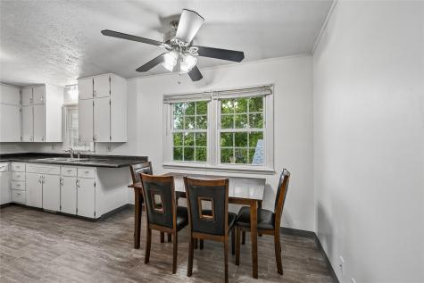 1212 18th Street NW Cedar Rapids IA 52405