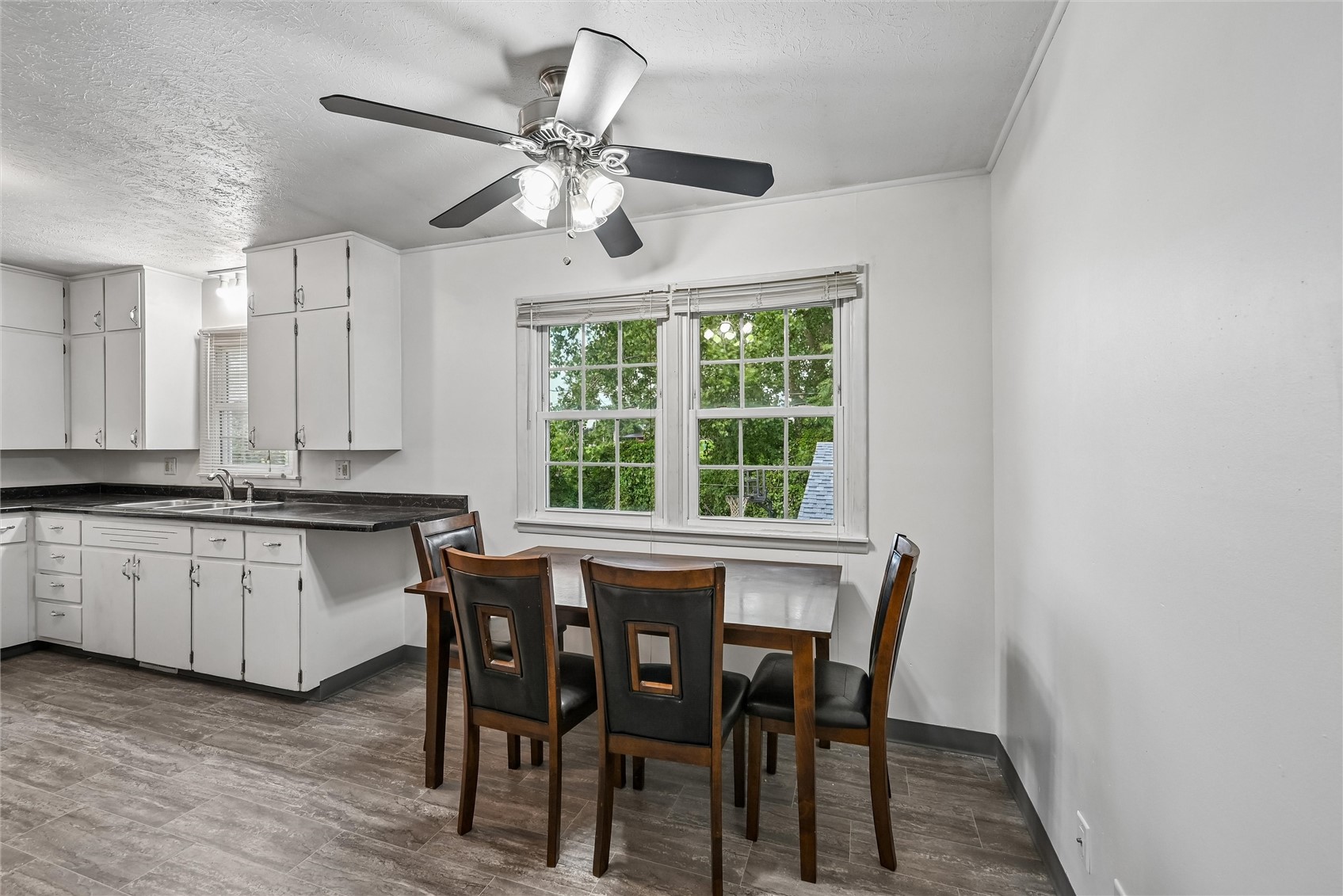 1212 18th Street NW Cedar Rapids IA 52405