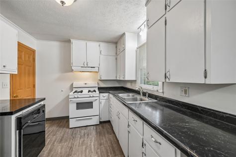 1212 18th Street NW Cedar Rapids IA 52405