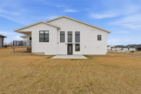 6720 Caldwell Lane NE Cedar Rapids IA 52411