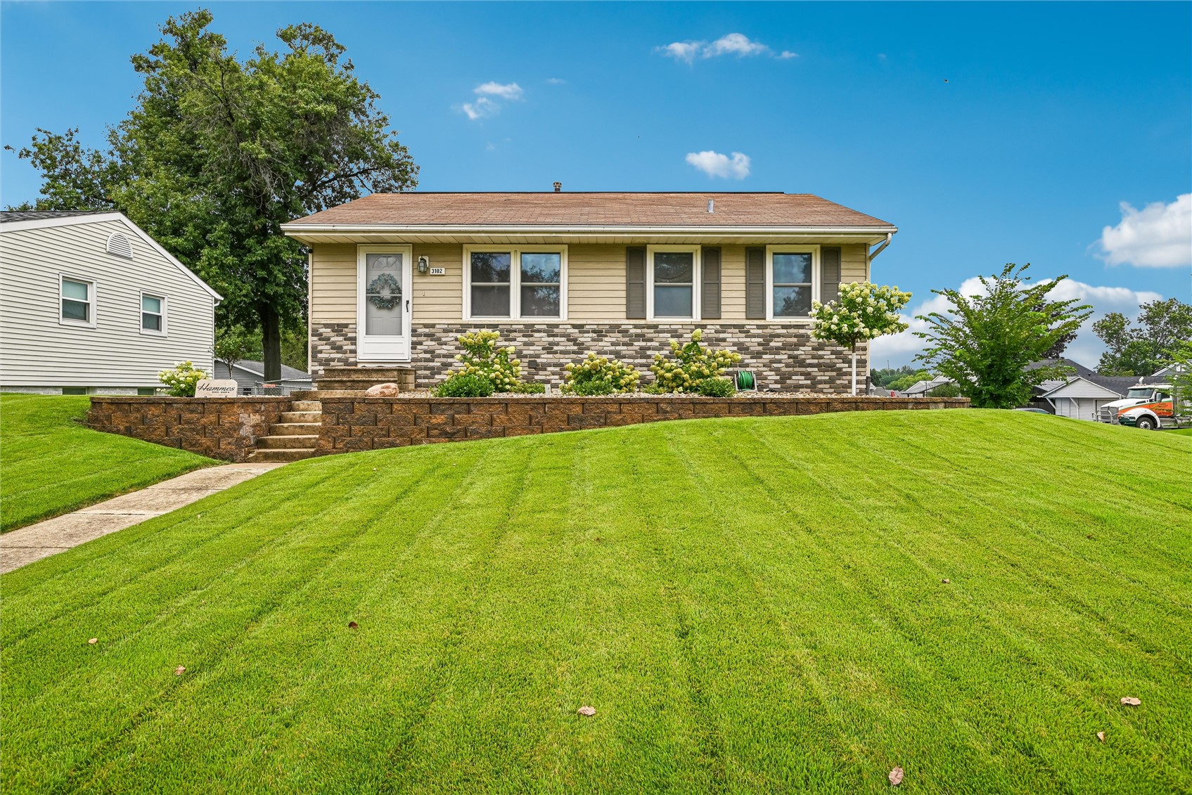 3102 Bayberry Drive SW Cedar Rapids IA 52404
