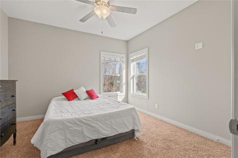 1905 Rogers Creek Road Ely IA 52227