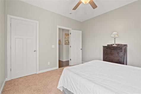 1905 Rogers Creek Road Ely IA 52227