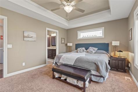 1905 Rogers Creek Road Ely IA 52227