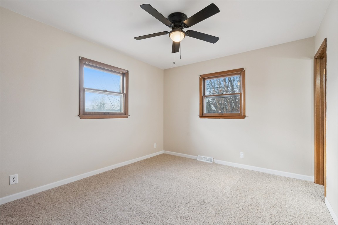 218 31st Street SW Cedar Rapids IA 52404