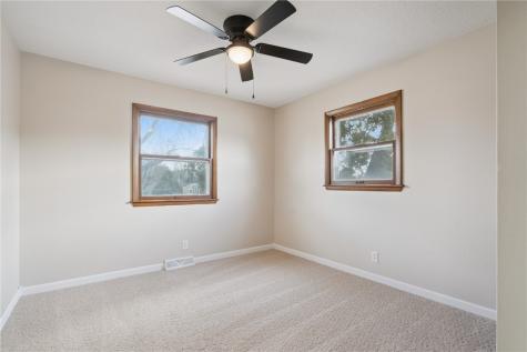 218 31st Street SW Cedar Rapids IA 52404