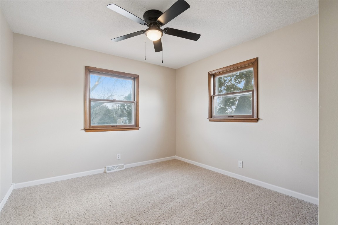 218 31st Street SW Cedar Rapids IA 52404