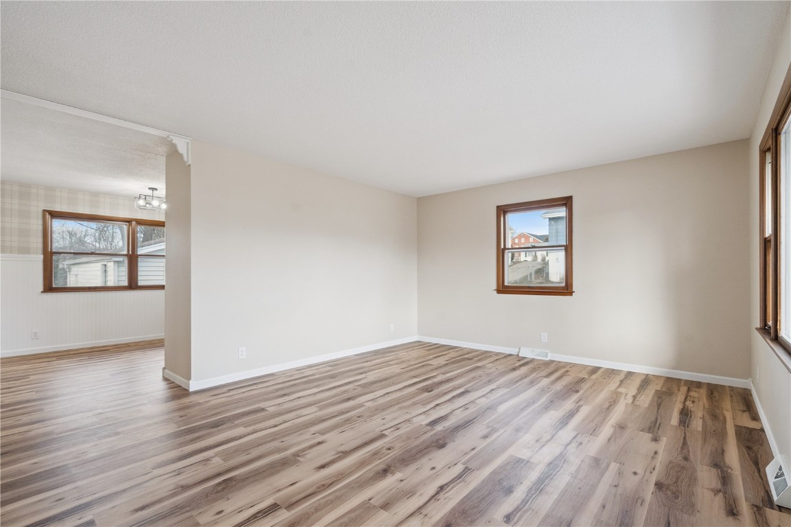 218 31st Street SW Cedar Rapids IA 52404
