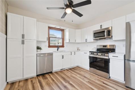 218 31st Street SW Cedar Rapids IA 52404