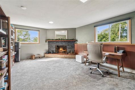 3016 Ridgemore Drive SE Cedar Rapids IA 52403