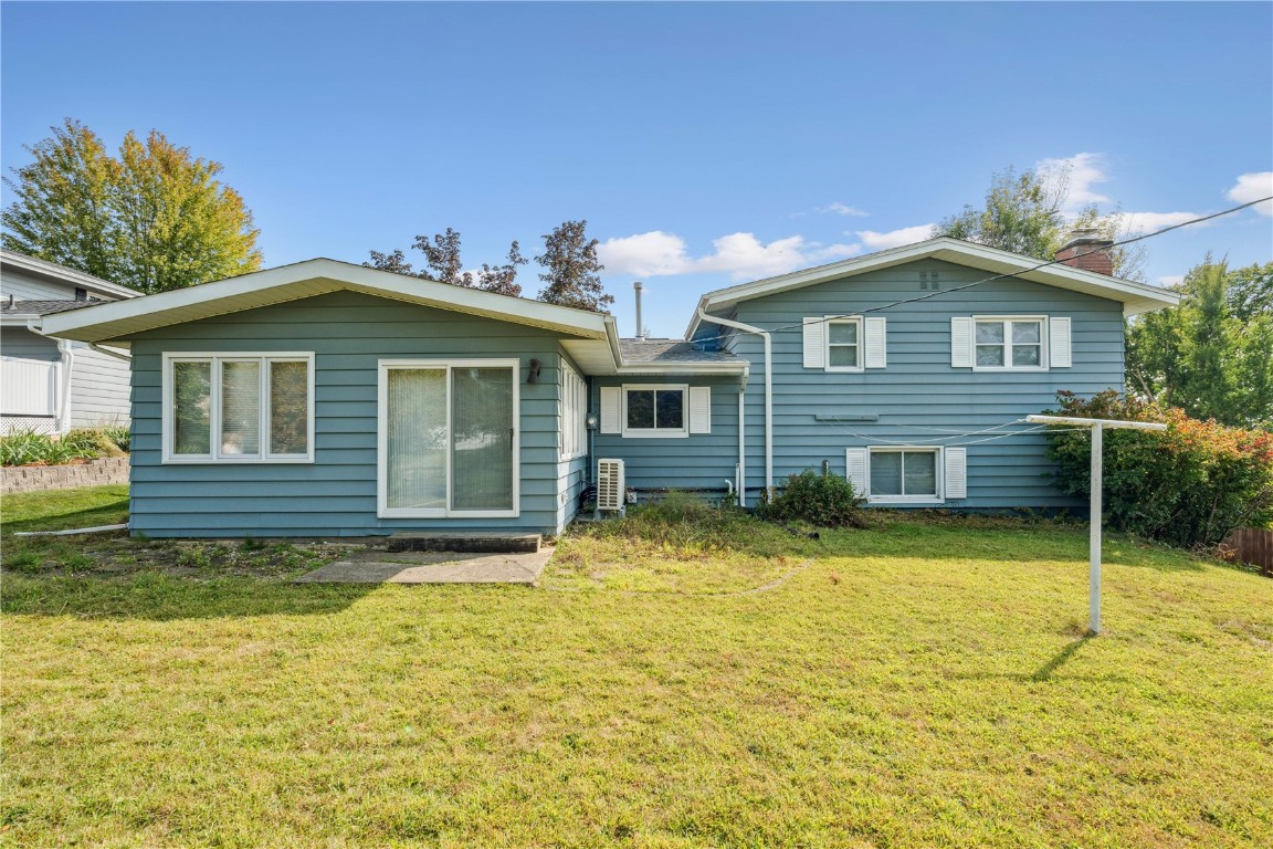 3016 Ridgemore Drive SE Cedar Rapids IA 52403