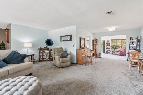 3016 Ridgemore Drive SE Cedar Rapids IA 52403
