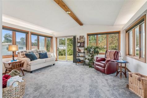3016 Ridgemore Drive SE Cedar Rapids IA 52403