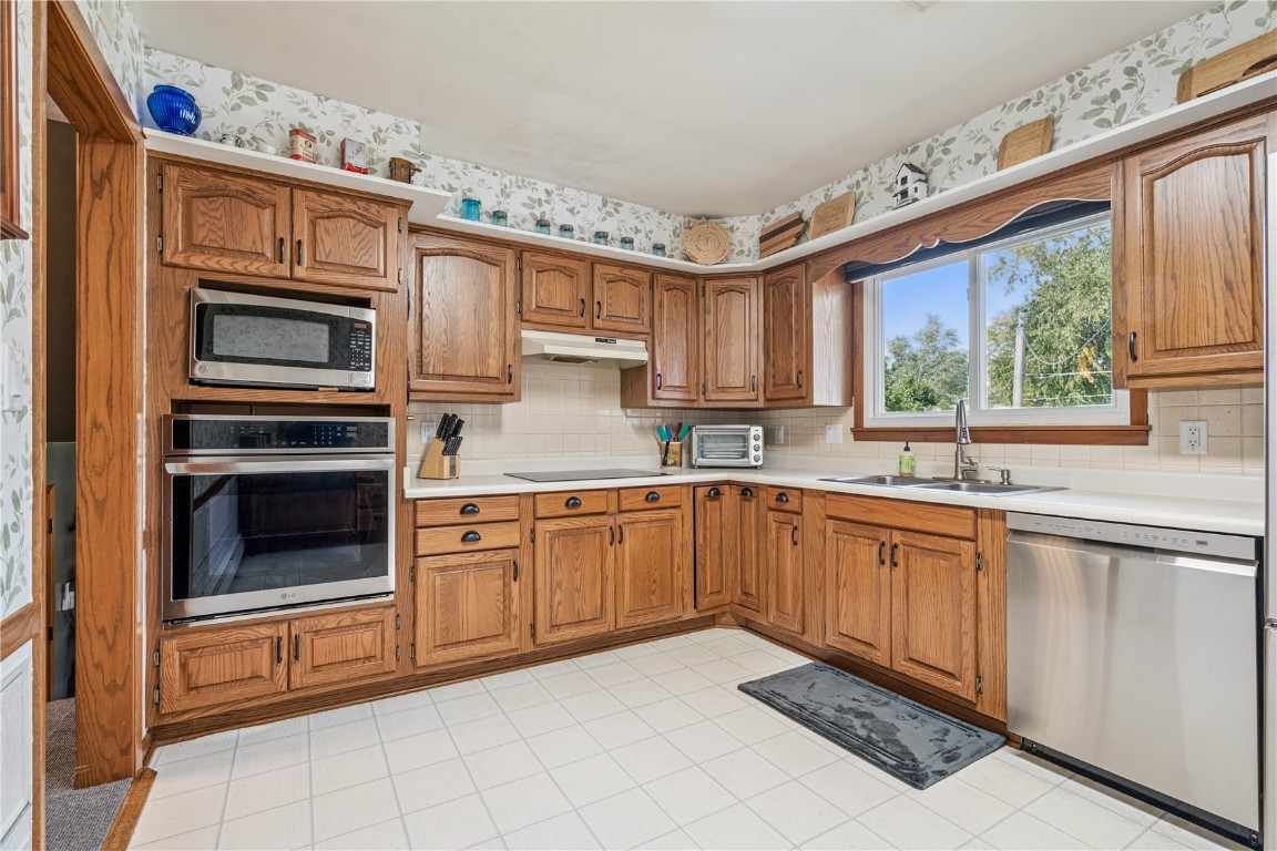3016 Ridgemore Drive SE Cedar Rapids IA 52403