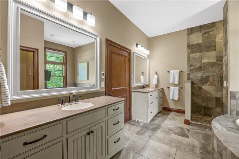 3220 Ever Tree Lane NE Solon IA 52333