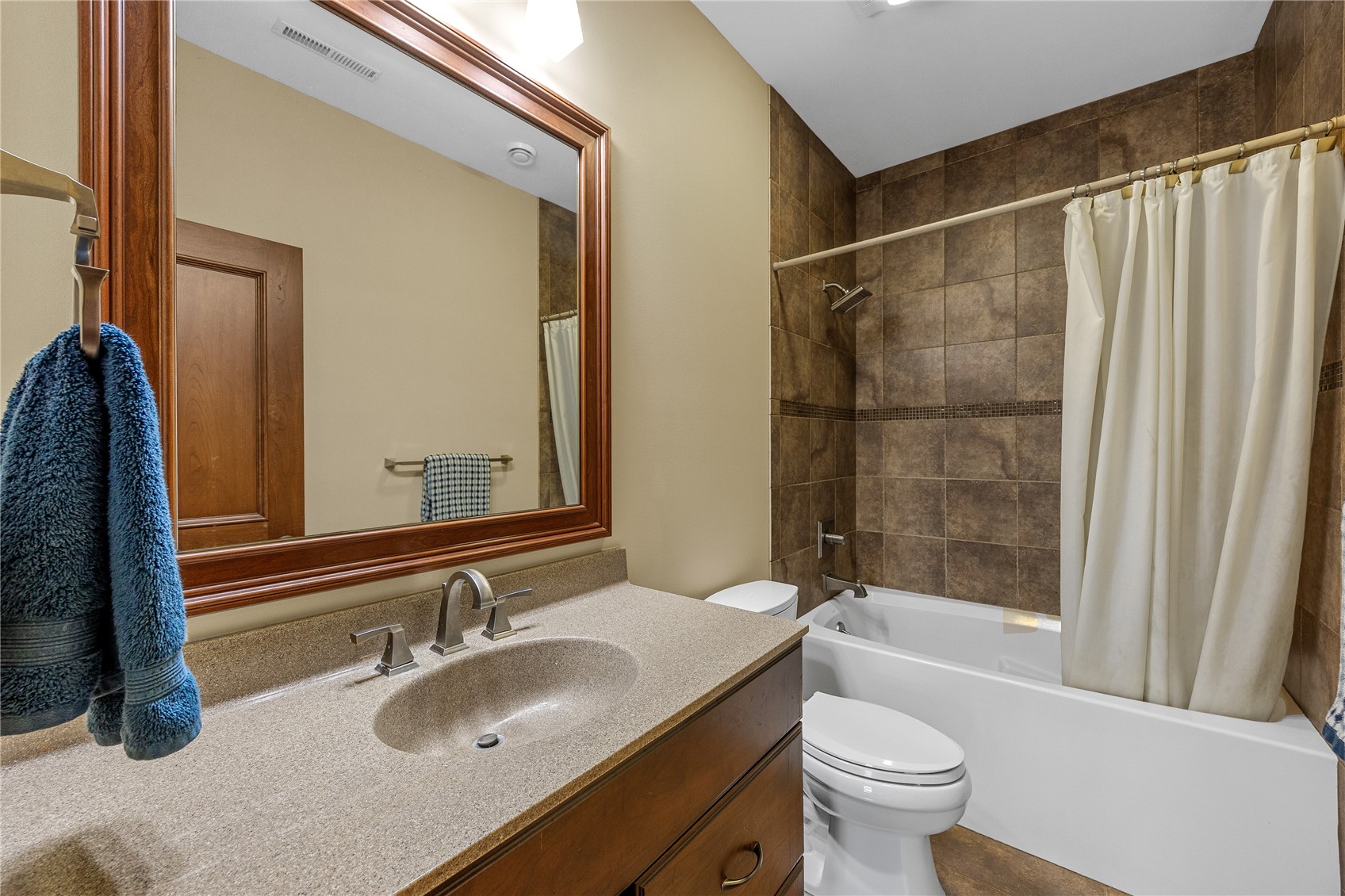 3220 Ever Tree Lane NE Solon IA 52333