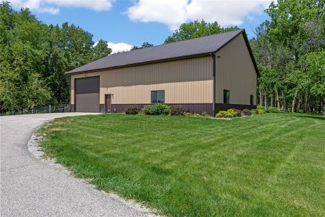 3220 Ever Tree Lane NE Solon IA 52333