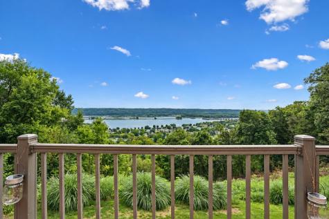 513 Acre Street Guttenberg IA 52052
