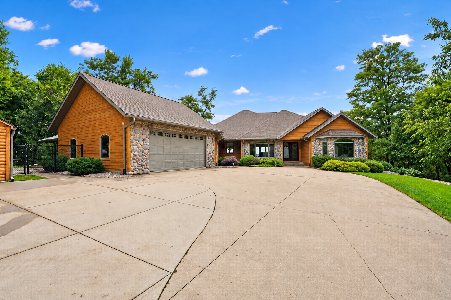 513 Acre Street Guttenberg IA 52052