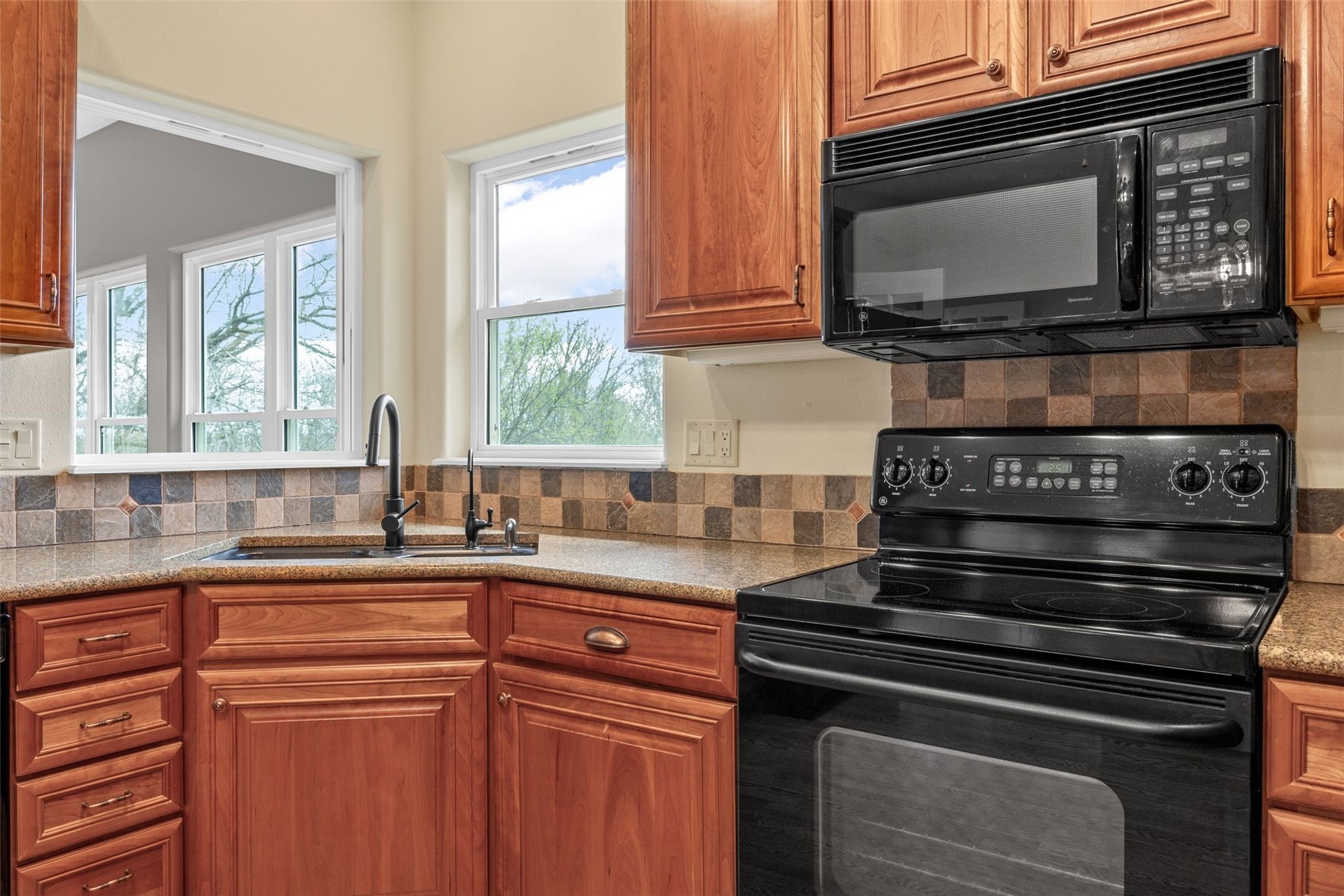 3991 NE Roberts Ridge Iowa City IA 52240