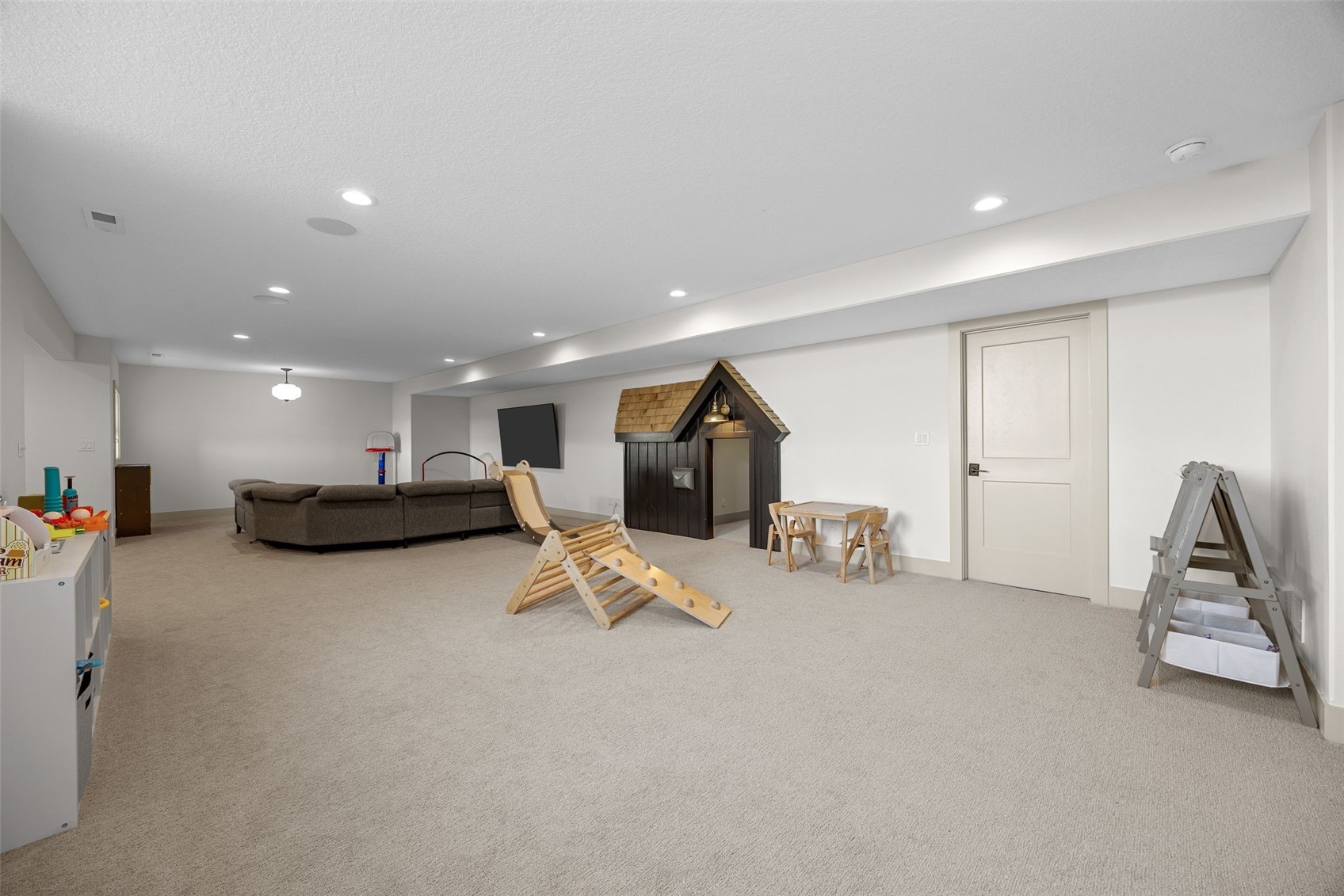 1425 Heartland Street Fairfax IA 52228