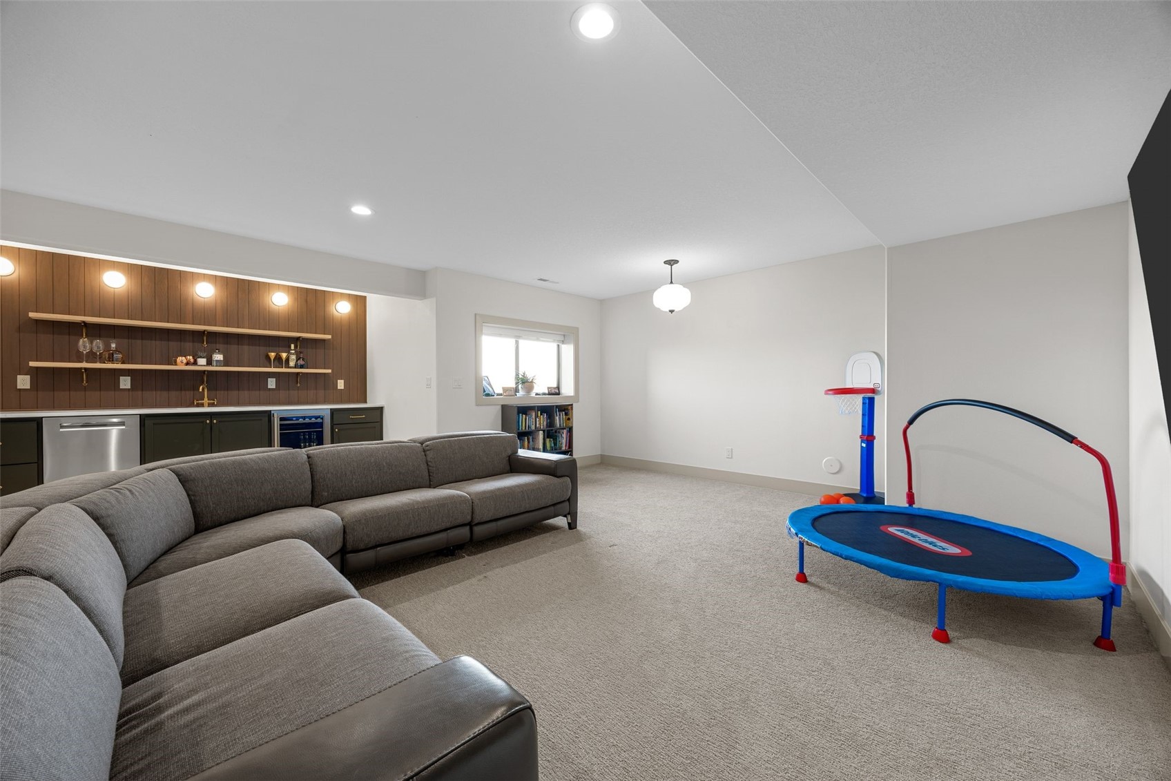 1425 Heartland Street Fairfax IA 52228