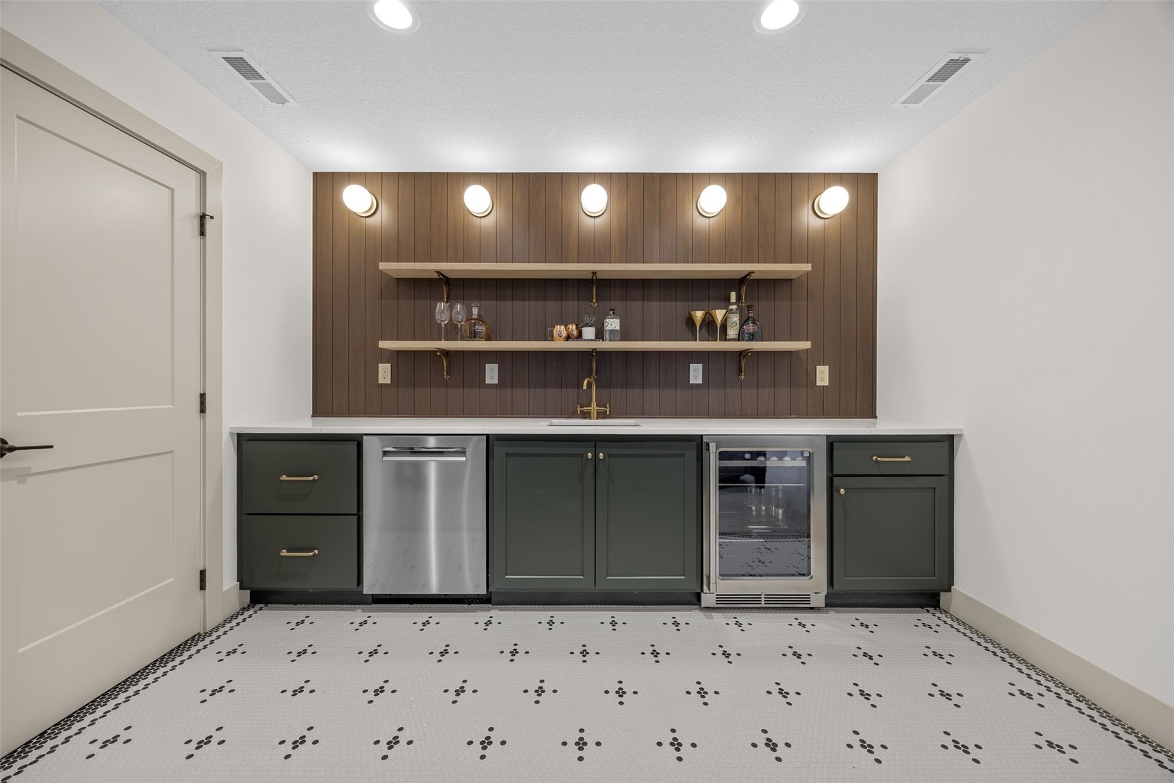 1425 Heartland Street Fairfax IA 52228