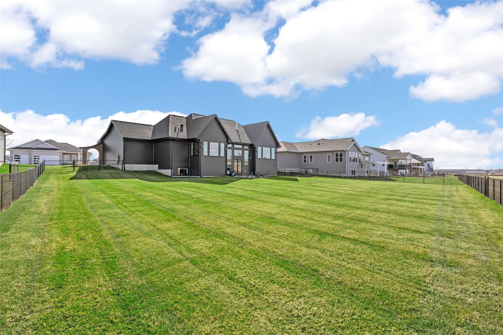 1425 Heartland Street Fairfax IA 52228