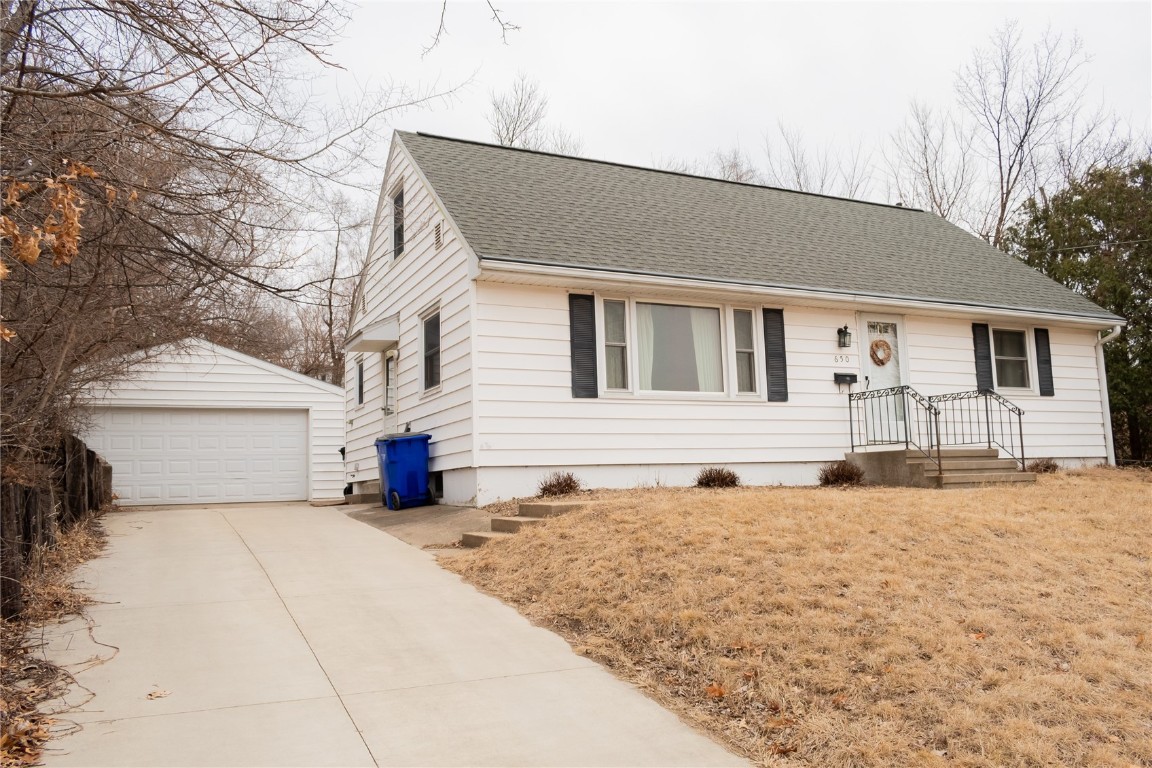 650 40th Street SE Cedar Rapids IA 52403