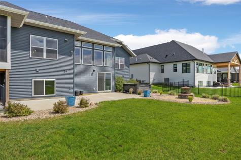 1601 Heartland Street Fairfax IA 52228