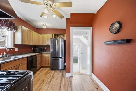 330 Crescent Street SE Cedar Rapids IA 52403