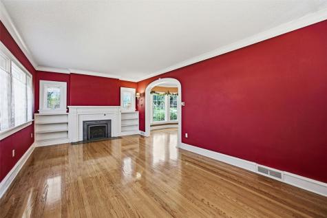 330 Crescent Street SE Cedar Rapids IA 52403