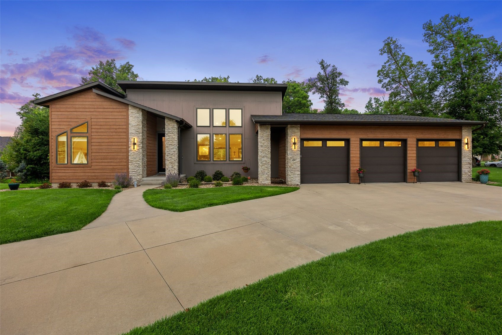 4807 Keystone Ridge SE Cedar Rapids IA 52403