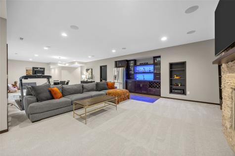 4807 Keystone Ridge SE Cedar Rapids IA 52403