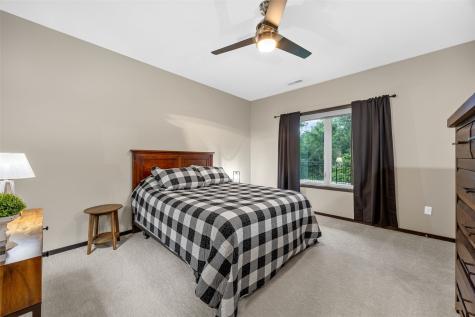 4807 Keystone Ridge SE Cedar Rapids IA 52403