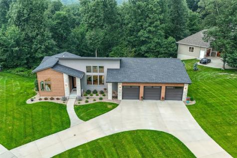 4807 Keystone Ridge SE Cedar Rapids IA 52403