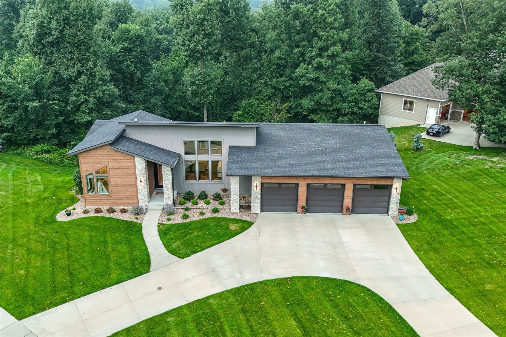 4807 Keystone Ridge SE Cedar Rapids IA 52403