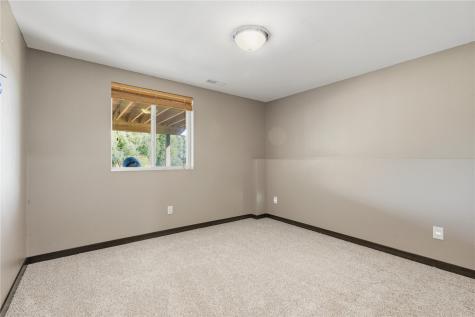 22980 105th Street Anamosa IA 52205