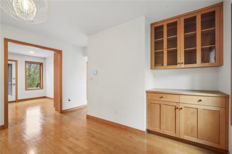 17 Briar Ridge Drive NE Iowa City IA 52240