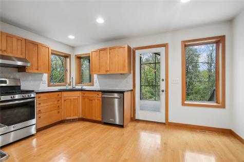 17 Briar Ridge Drive NE Iowa City IA 52240