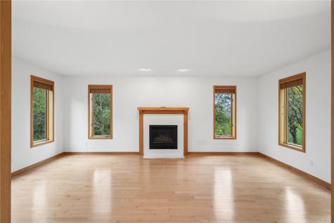 17 Briar Ridge Drive NE Iowa City IA 52240