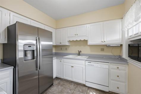 2061 Forest Drive SE Cedar Rapids IA 52403